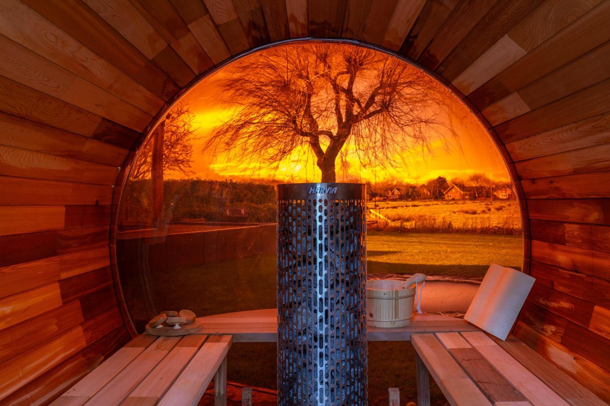 B&B Wellness 'De Bourgondische Lelie' Bunschoten Exterior photo