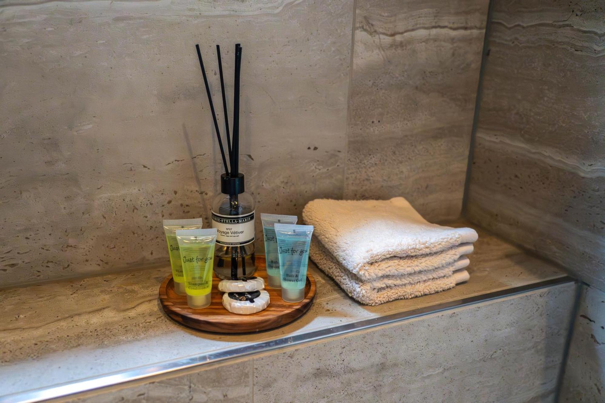 B&B Wellness 'De Bourgondische Lelie' Bunschoten Exterior photo