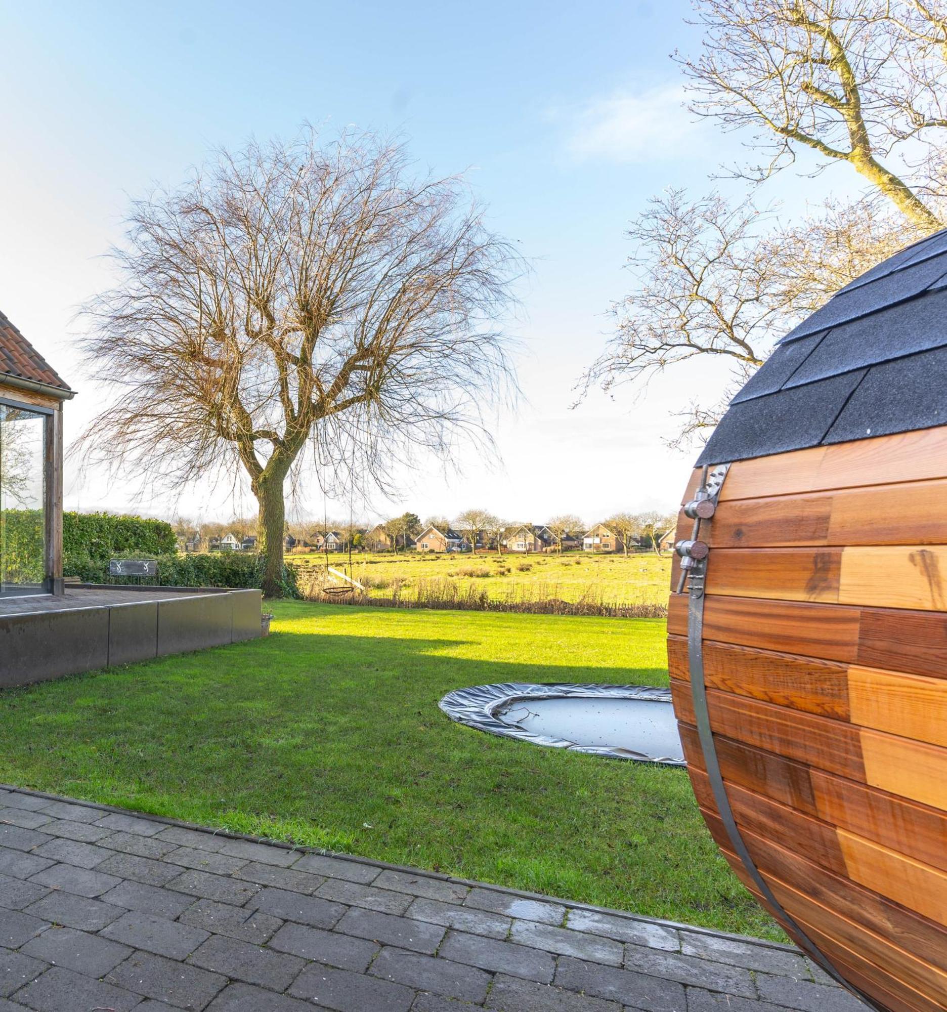 B&B Wellness 'De Bourgondische Lelie' Bunschoten Exterior photo